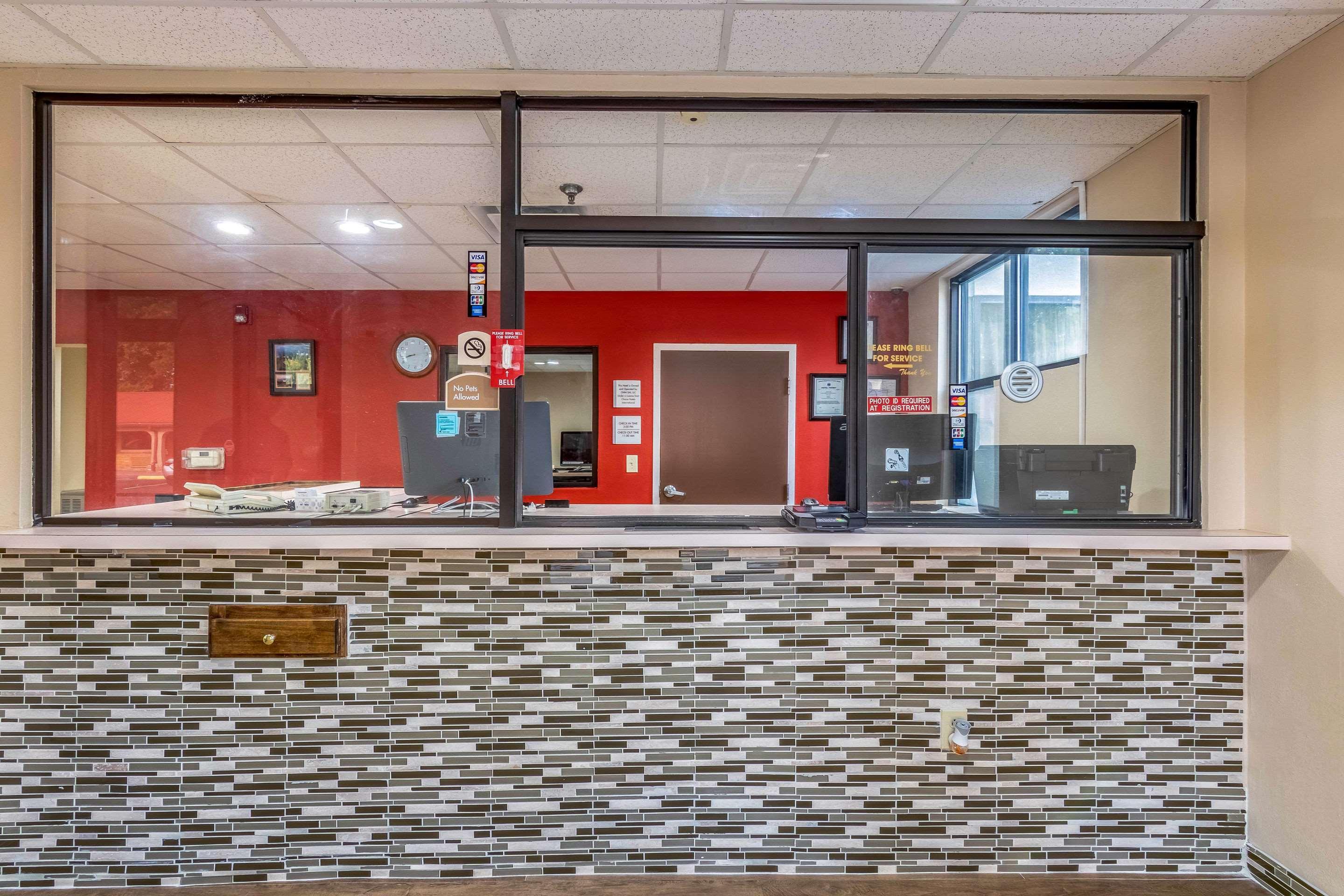 Americas Best Value Inn Opelika Esterno foto