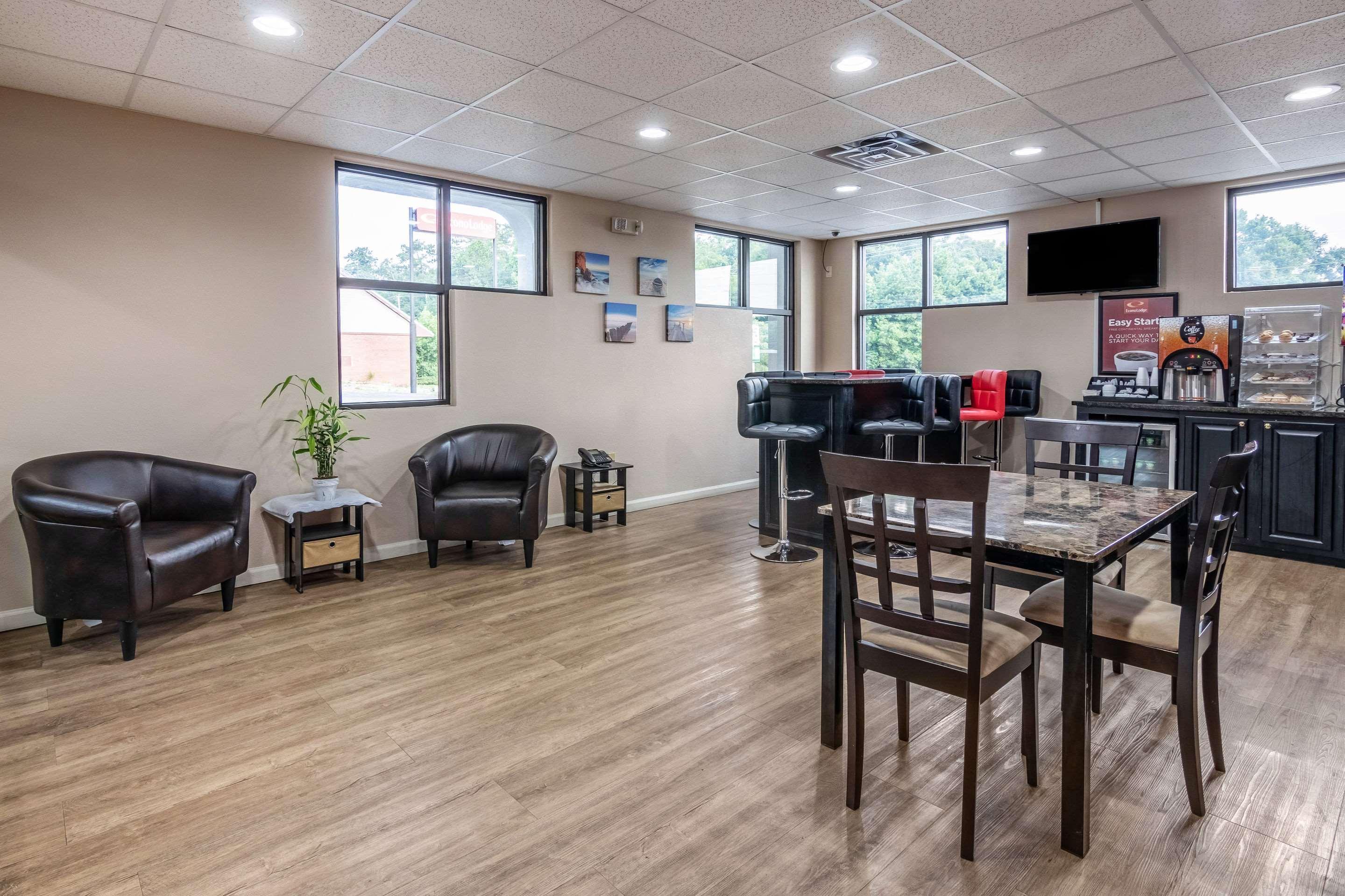 Americas Best Value Inn Opelika Esterno foto