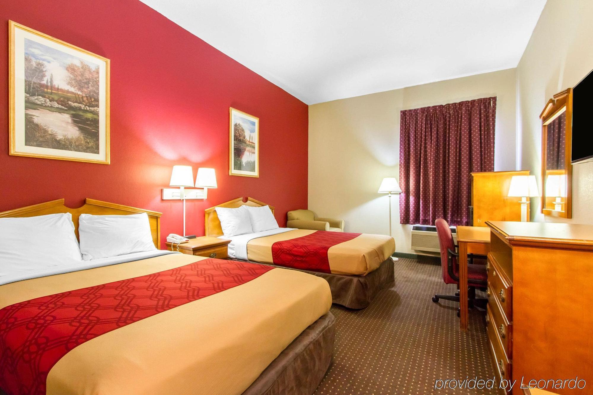 Americas Best Value Inn Opelika Esterno foto