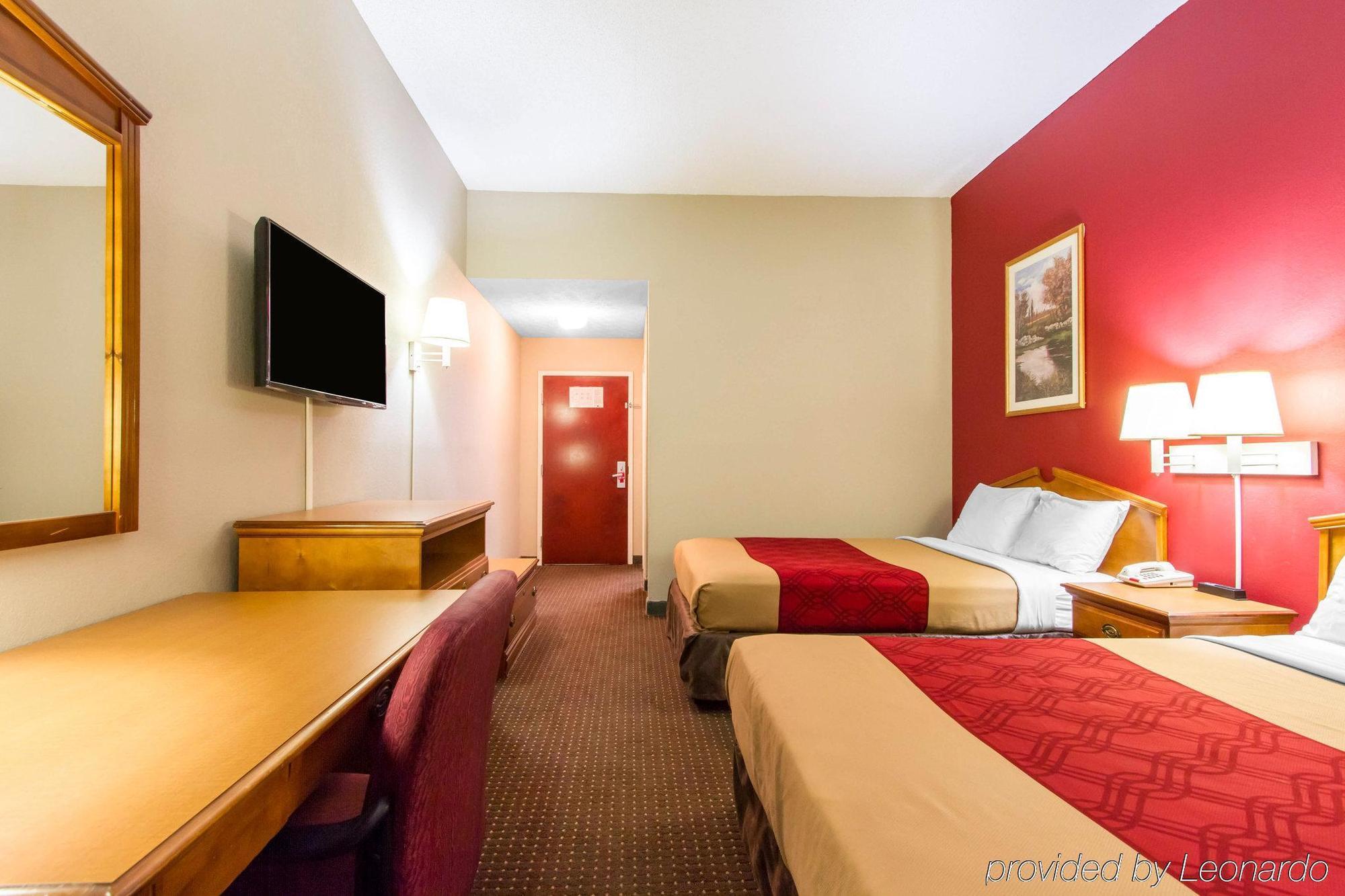 Americas Best Value Inn Opelika Esterno foto